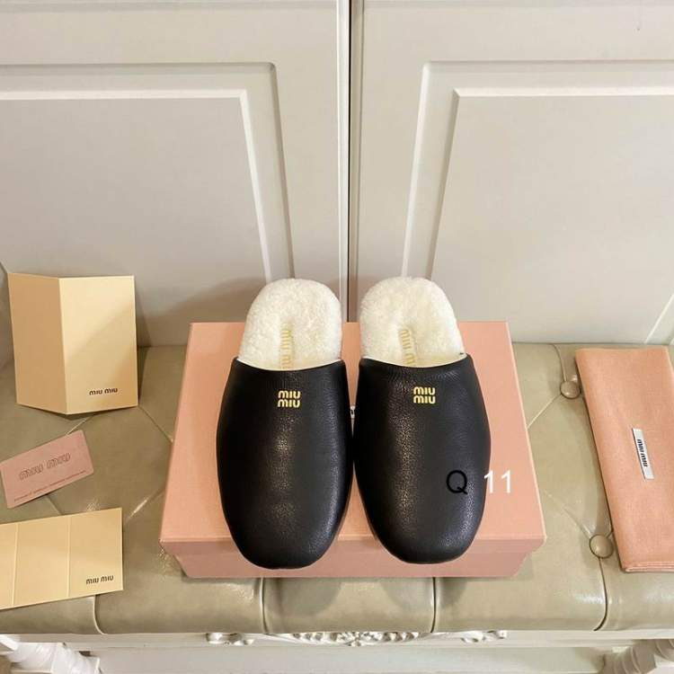Picture of Miumiu Shoes _SKUMiuMiusz35-40Y100417925